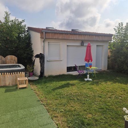 La Serenite Balinaise, Chambre Et Sdb Privee, Jardin , Piscine Et Jacuzzi En Saison, Pres De Chantilly, Parc Asterix Et Cdg Et Paris En 20' Orry-La-Ville Esterno foto