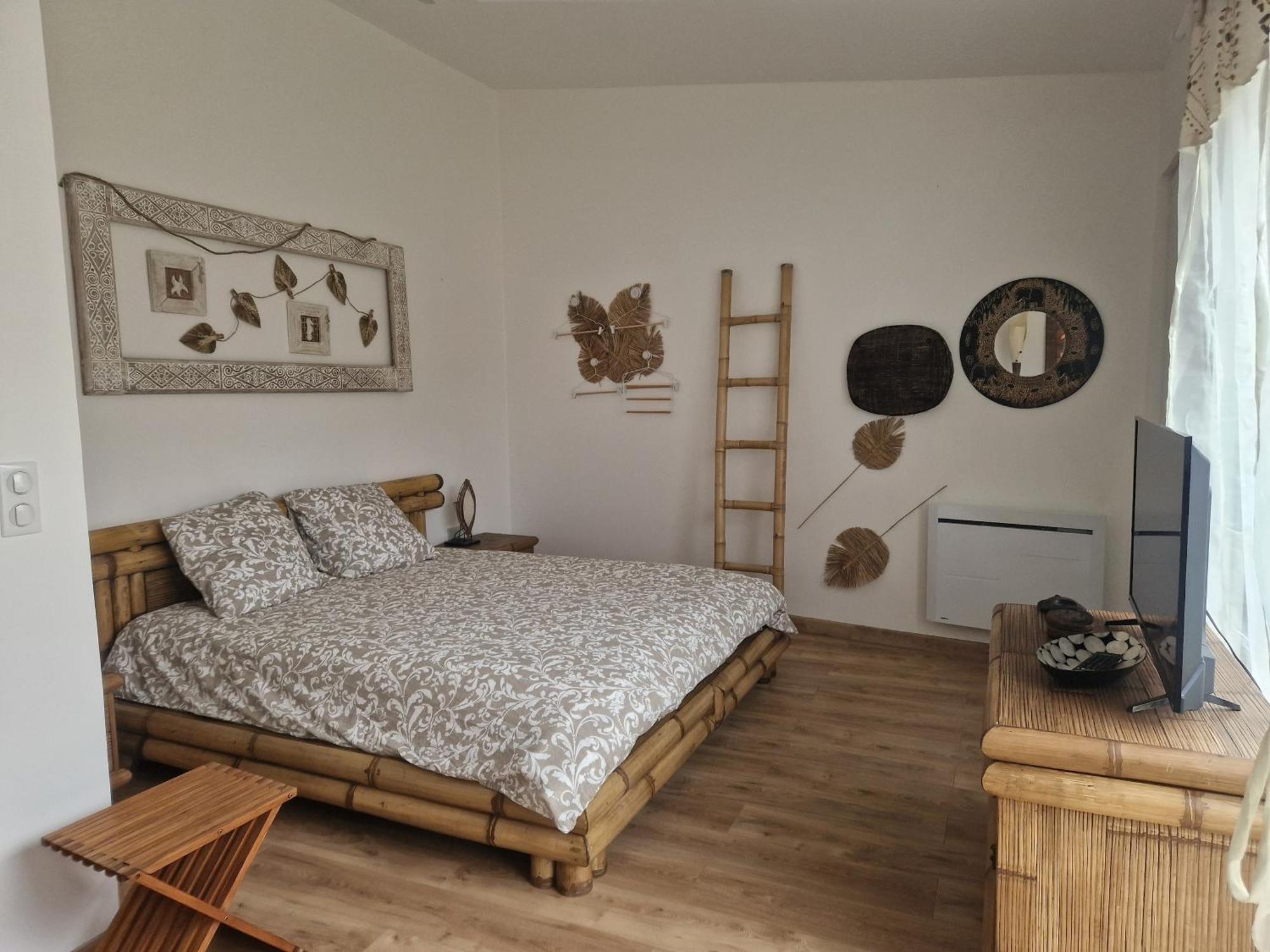 La Serenite Balinaise, Chambre Et Sdb Privee, Jardin , Piscine Et Jacuzzi En Saison, Pres De Chantilly, Parc Asterix Et Cdg Et Paris En 20' Orry-La-Ville Esterno foto